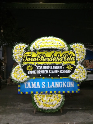 Papan Bunga Duka di Pringarata