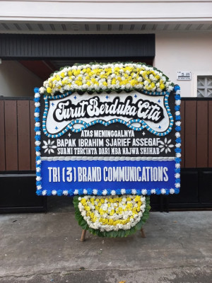 Papan Bunga Duka di Pringarata
